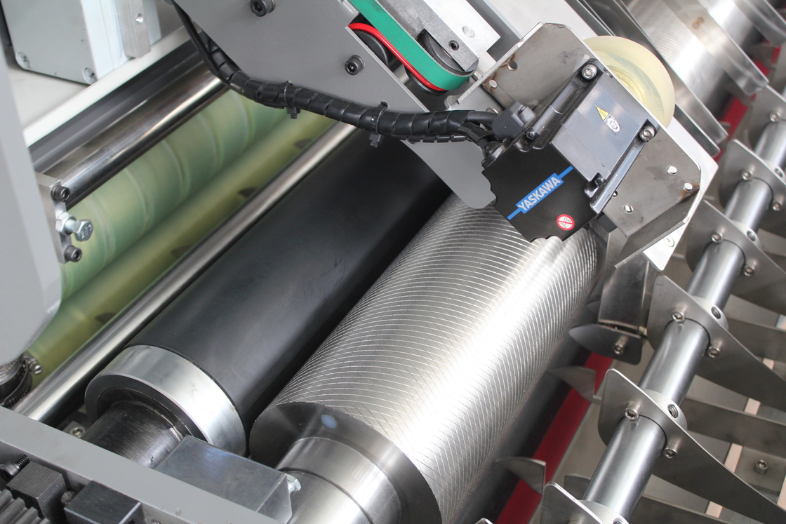 Máquina laminadora de flauta de alta velocidad corrugada de 1450 mm * 1450 mm DX-1450