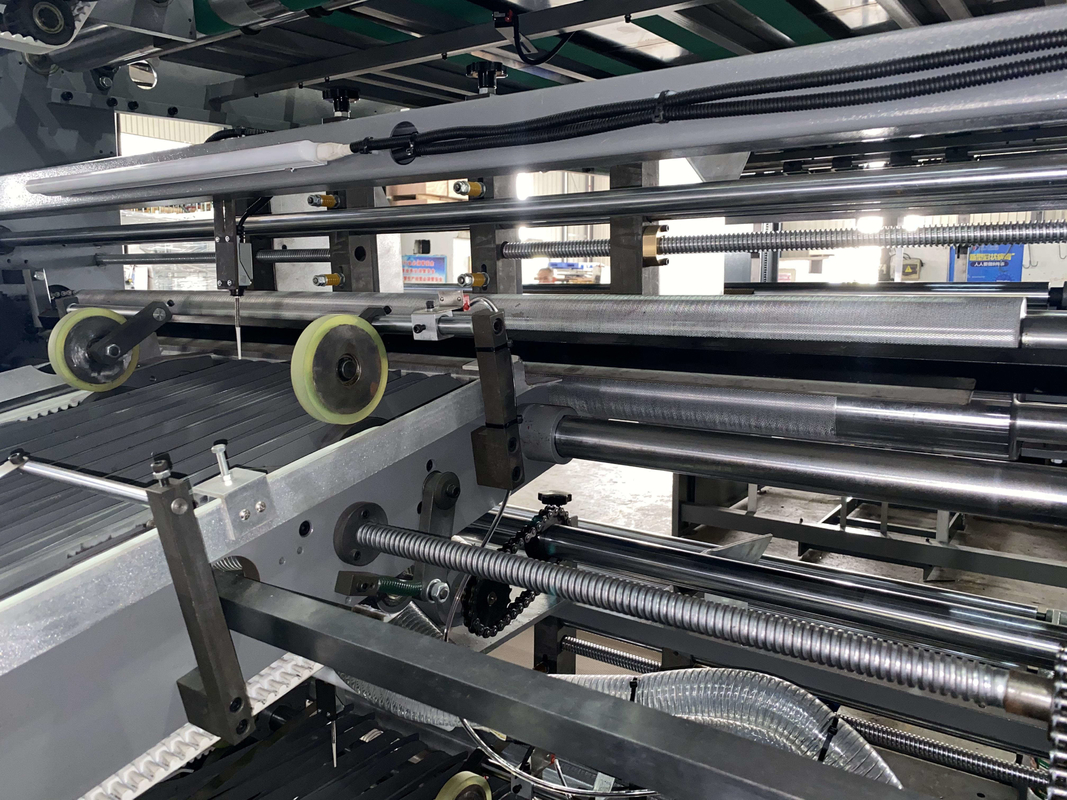 máquina que lamina corrugada de la laminadora de flauta de la pared doble de 450*450m m 5 capas