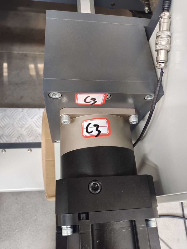 Máquina pegadora de carpetas de 420 mm-1900 mm para carpetas de cajas corrugadas con pegamento para solutos