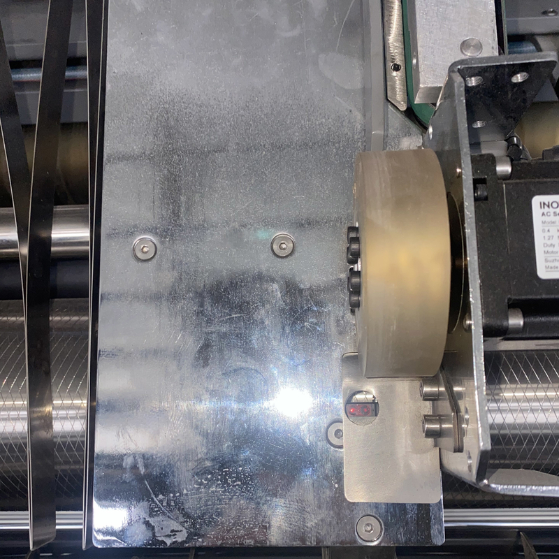 El laminador de alta velocidad automático lleno acanaló laminar del papel de tablero de caja